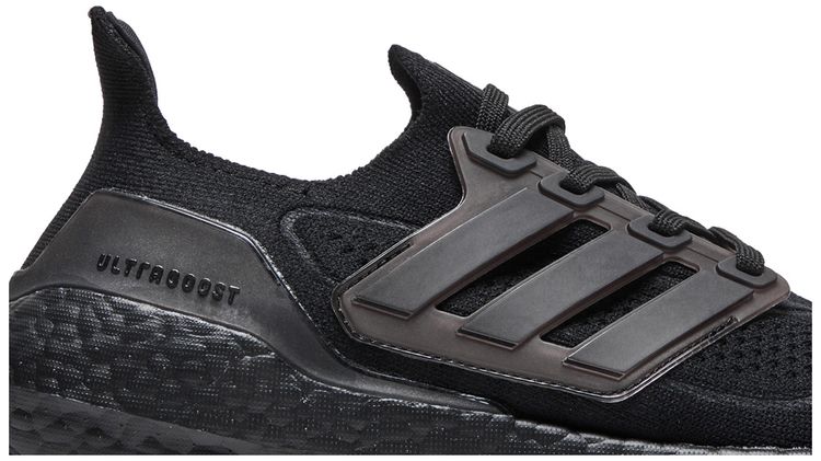 Wmns UltraBoost 21 'Triple Black'